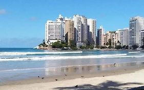 2 quadras da praia - Apto completo em São Vicente ideal para família e trabalho